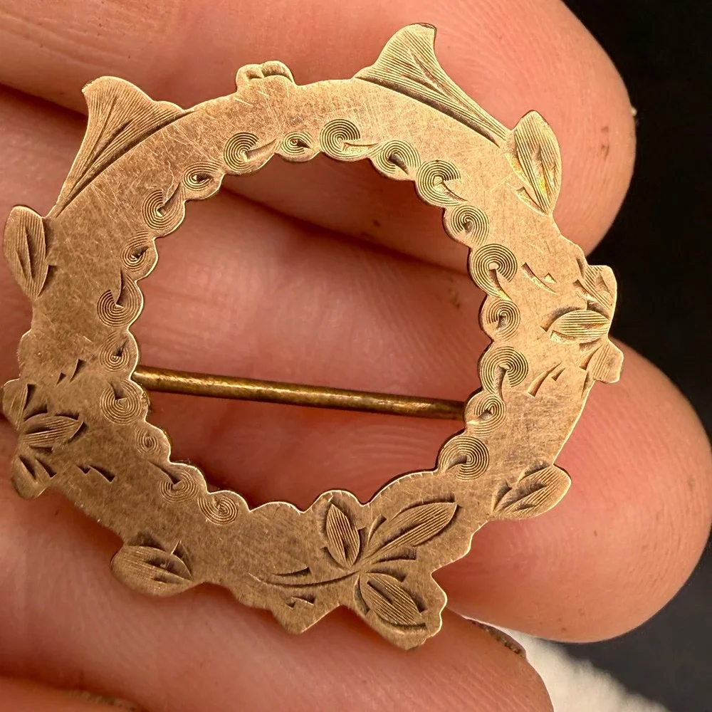 Vintage Victorian Brooch Gold Filled Floral Wreath Scroll Scalloped Edge